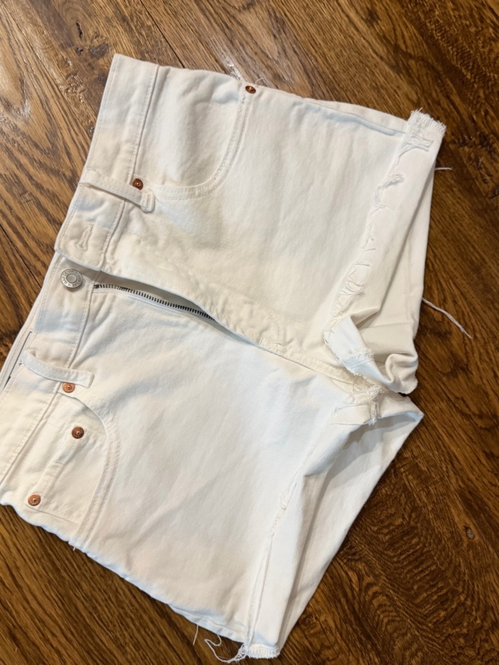 GAP White Bermuda Short High Rise